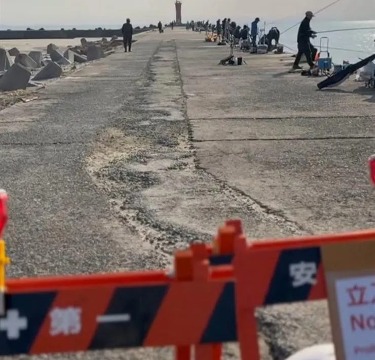 Image in a image block